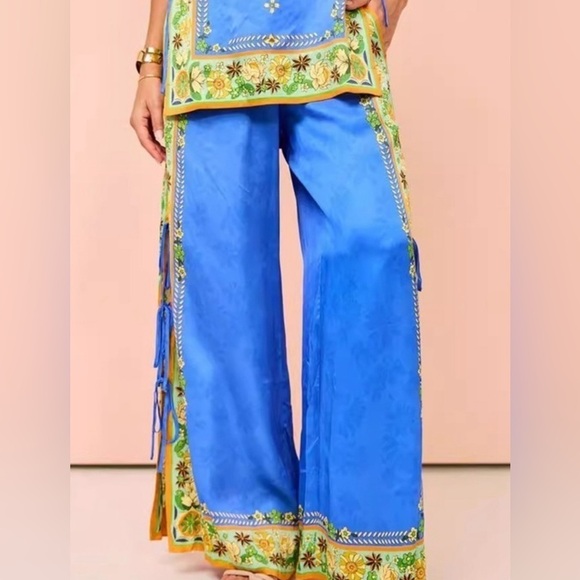 Vacation Ready! Two Piece Paisley Pants n Top - Picture 5 of 7